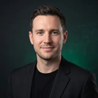 Oliver James Whitmore, Head of Social Media Strategy